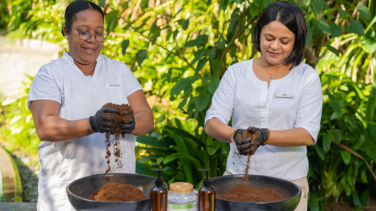 Astuce beauté durable : LUX*ME SPA confie les secrets de son Coffee Scrub